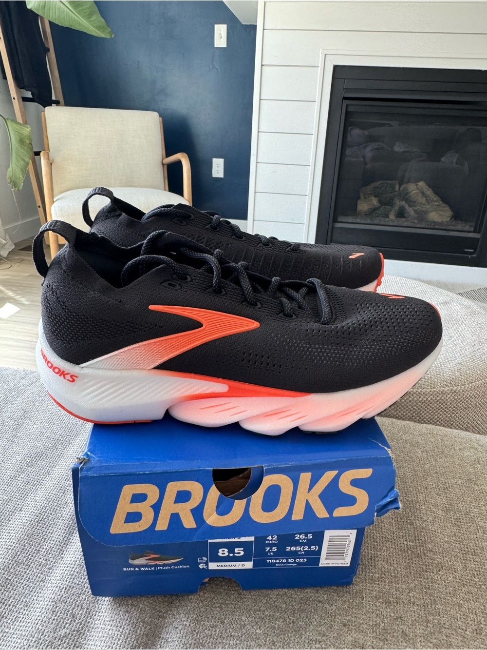 Brooks Men’s Glycerin Flex Neutral Running & Walking Shoe Size 8.5 M New